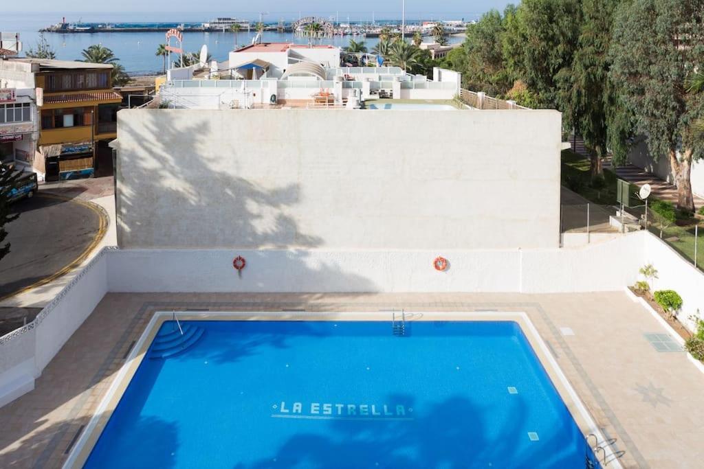 Vivienda Vacacional Rosaini Los Cristianos  Buitenkant foto