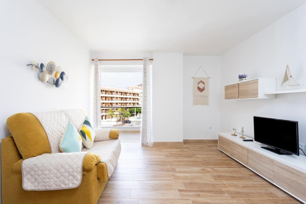 Vivienda Vacacional Rosaini Los Cristianos  Buitenkant foto