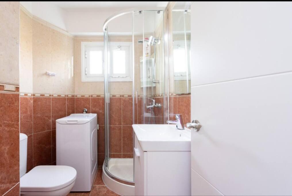 Vivienda Vacacional Rosaini Los Cristianos  Buitenkant foto