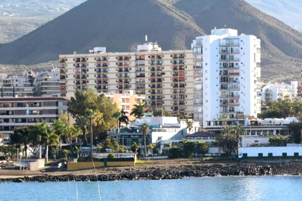 Vivienda Vacacional Rosaini Los Cristianos  Buitenkant foto